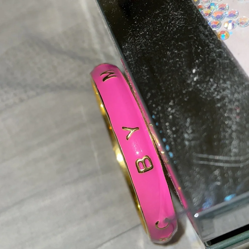 Offer !! Authentic Marc Jacobs Gold Bracelet - Picture 10 of 10